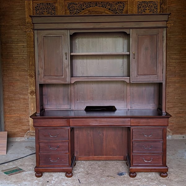 Jati Larzo Furniture