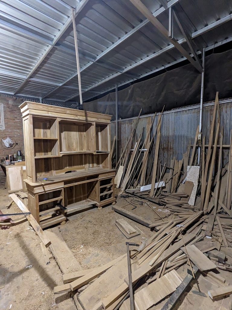 Jati Larzo Furniture